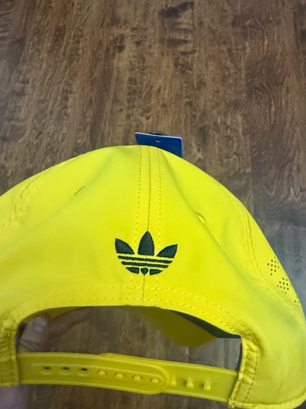 Adidas Men’s Yellow Trefoil Cap - Adjustable Fit - Picture 14 of 14